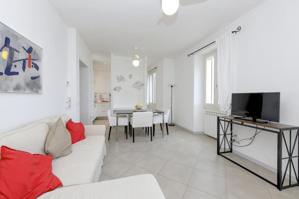 Oleandro Apartment Directly On The Lake ガルニャーノ エクステリア 写真